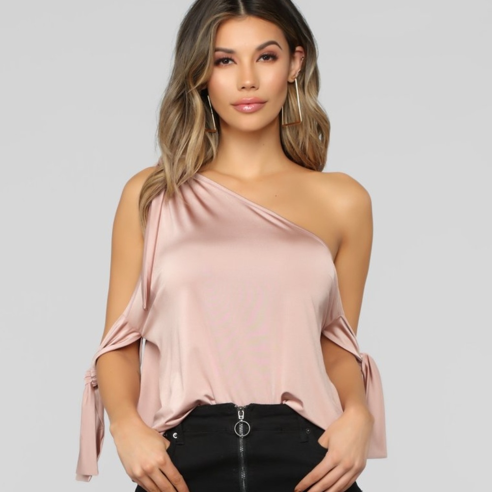 Fashion Nova Style & Grace Sexy Top S/M/4/6 NEW